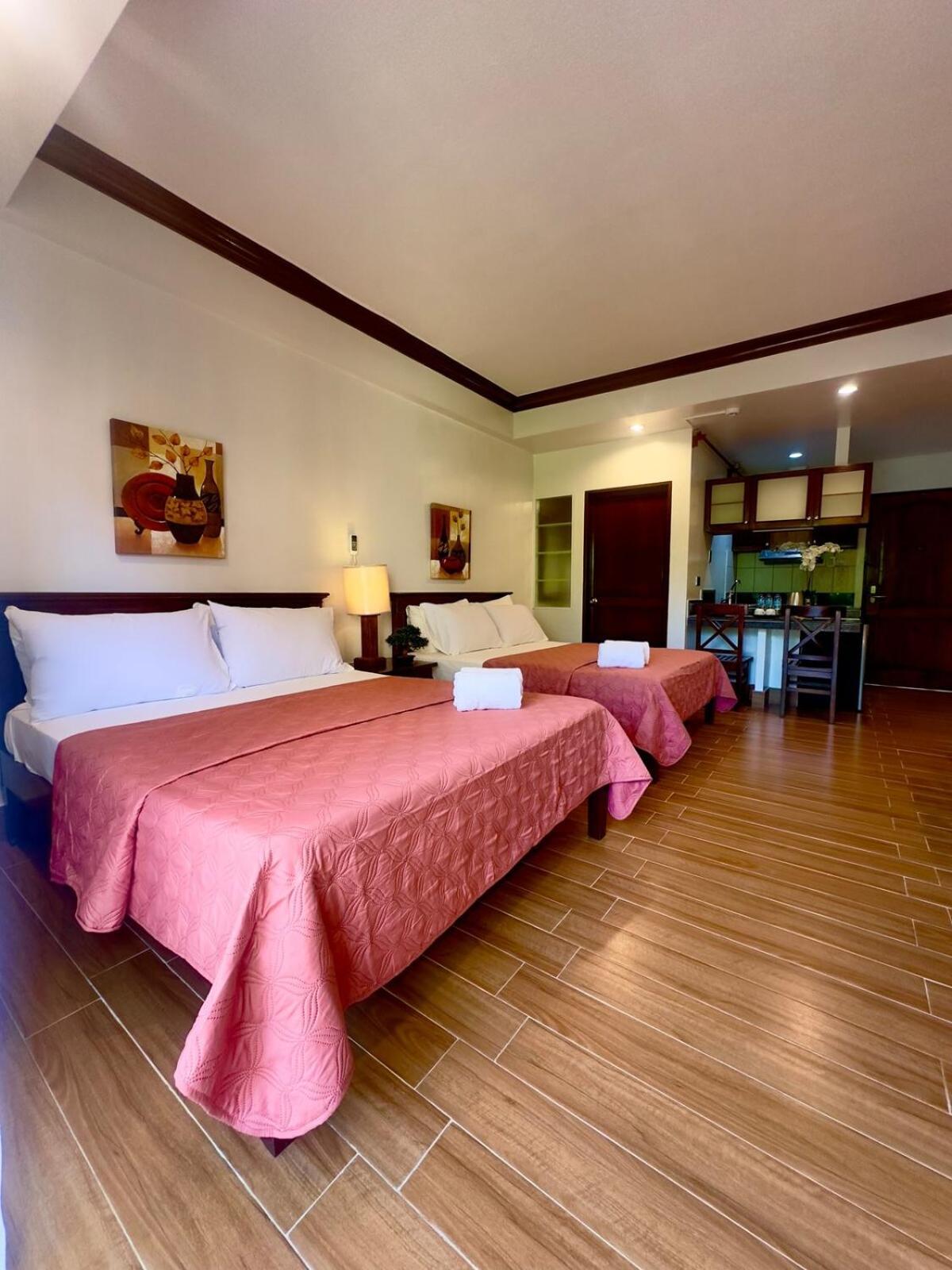 Apartment Club Balai Isabel Taal Lakeview 305 Malvar